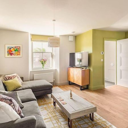 Shamrock, Bowness On Windermere, Superb One Bedroom Apartment With Private Parking Экстерьер фото