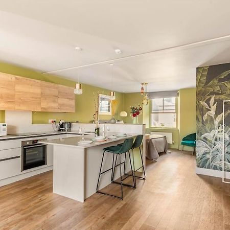 Shamrock, Bowness On Windermere, Superb One Bedroom Apartment With Private Parking Экстерьер фото